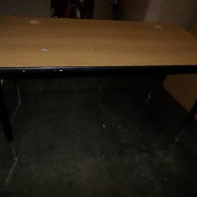 60 x 30 x 32 Office Table Adustable hieght