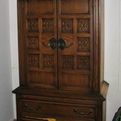 large chest    BUY IT NOW  $ 125.00