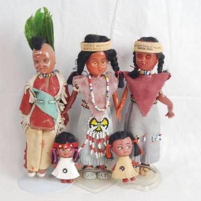 Lot of Native American Indian Dolls - See pics