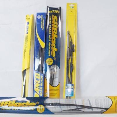 Lot of Windshield Wiper Blades - See pics for mode