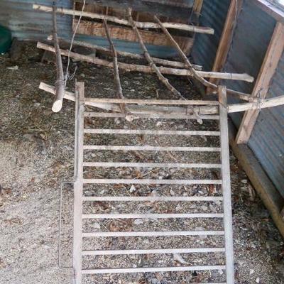 Primitive Chicken Perch/Swing