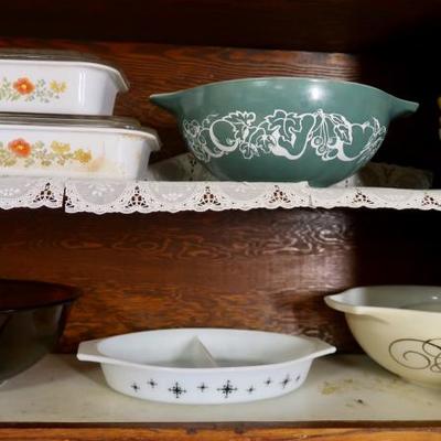 Pyres Mixing Bowls & Casserole Dishes