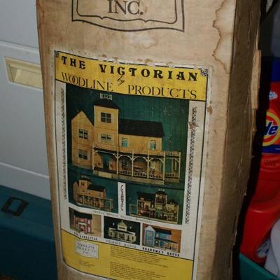 Woodline Victorian Era Wooden Doll House 