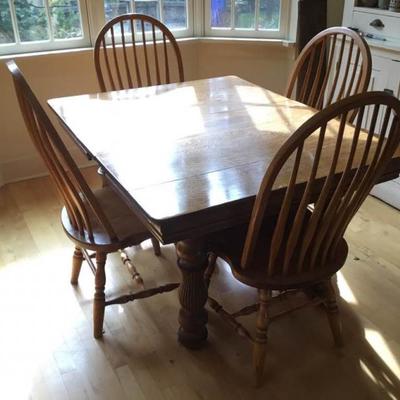 Oak Kitchen Table and Chairs