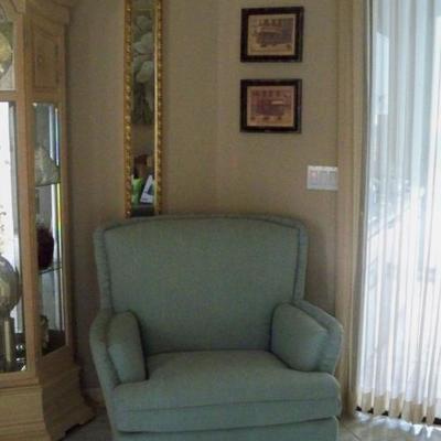 Fortress Furniture Co. Upholstered Green Chair