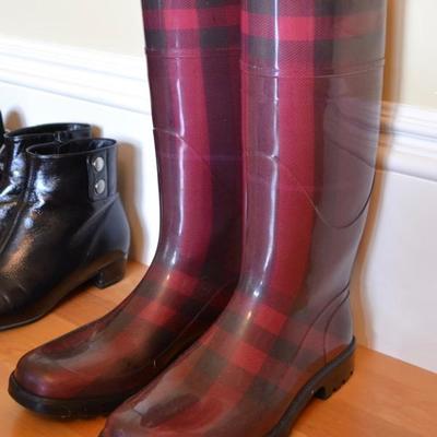 Burberry rain boots