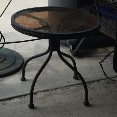 Small Glass and Metal Outdoor End table WN7076 Local Pickup https://www.ebay.com/itm/123350097468
