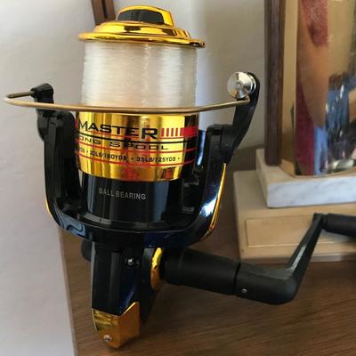 Reels:
Okuma Stratus V SV-55, Roddy Pro Tournament 375A Long Spool, Quantum Escalade baitcast reels and spinning reel, and Abu Garcia...