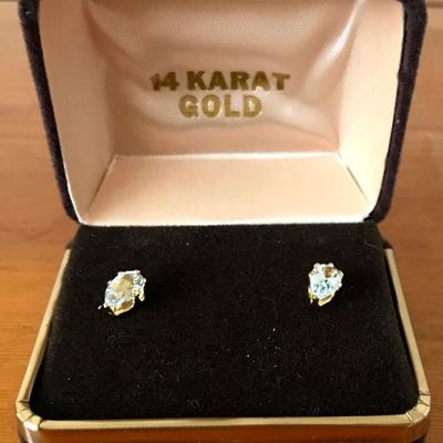 14K Gold earrings. Matching pendant available in next photos