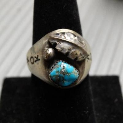 Sterling Silver Ring with Turqoise
