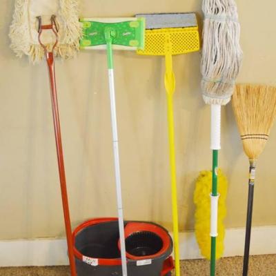 Lot of Cleaning Supplies. Spin Mop