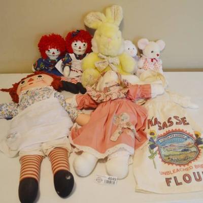 Lot of Dolls and Stuffed Animals