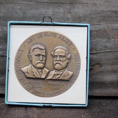 Bronze Civil War Medallion, U S Grant & R. E. Lee