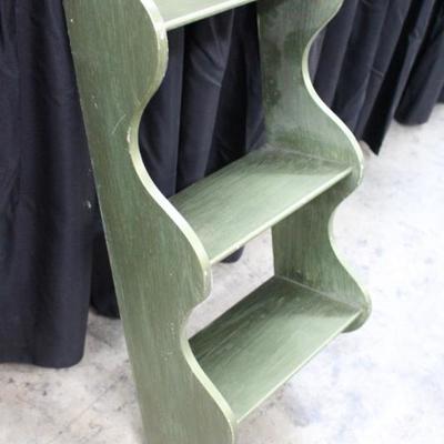 Shelf