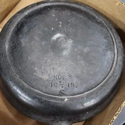 10 5/8" #8 Iron Skillet