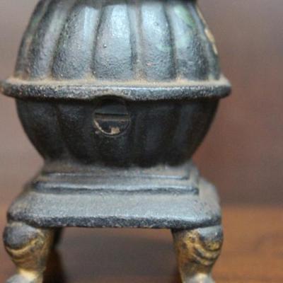 Vintage Cast Iron Pot Belly Stove
