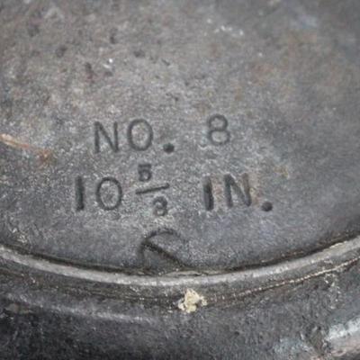10 5/8" #8 Iron Skillet
