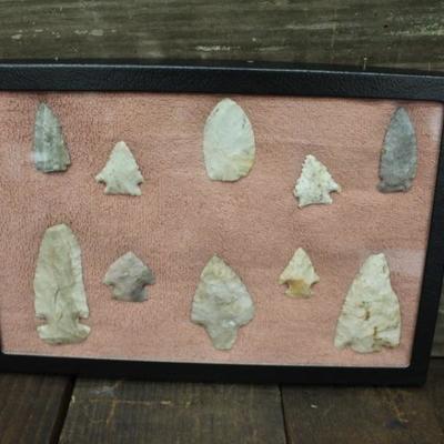 Frame of 10 Nice Illinois Flint Projectile Pts & Tools