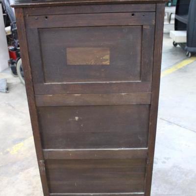 Victrola record player & records