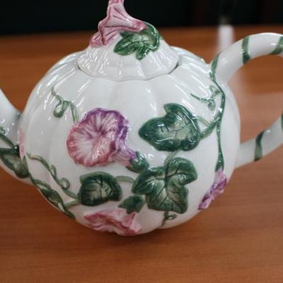 Morning Glory teapot