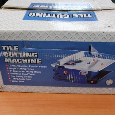 Wet tile saw