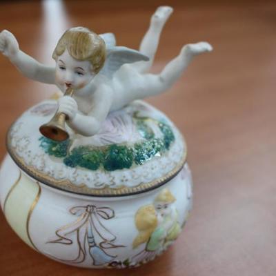 Occupied Japan wedding box