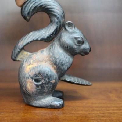 Vintage Cast Iron Squirrel Nut Cracker