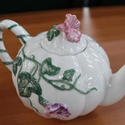 Morning Glory teapot