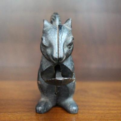 Vintage Cast Iron Squirrel Nut Cracker