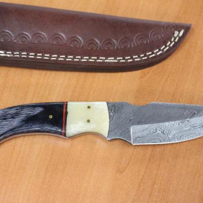 8.5" Damascus Full Tang Knife