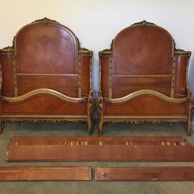 Set French Provincial Twin Beds