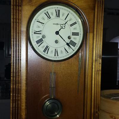Howard Miller Chiming Clock