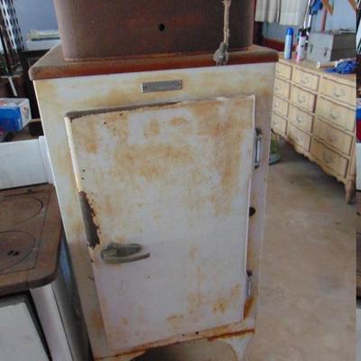 Early 40's GE refrigerator
