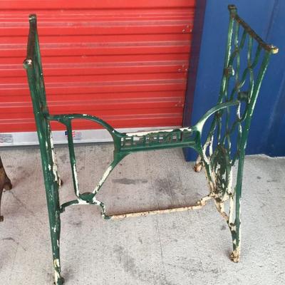 Singer Green Wrought Iron Sewing Maching Base PT9002 Local Pickup https://www.ebay.com/itm/113283978203
