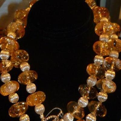 Gorgeous citrine necklace in sterling silver.