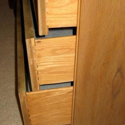 USA made superior quality dovetail drawer construction