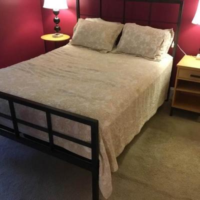 Queen Size Bed (Room&Board?)