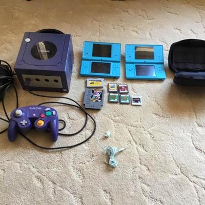 Nintendo Game Cube & Assorted Pieces