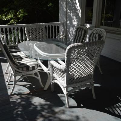 White Wicker Patio Table w/Chairs