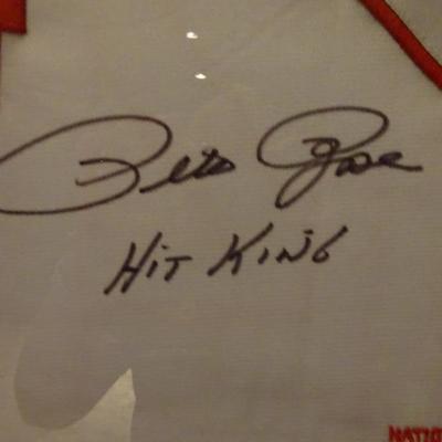 Pete Rose signed jersey