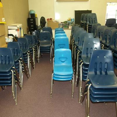 please inquire of how many chairs are left