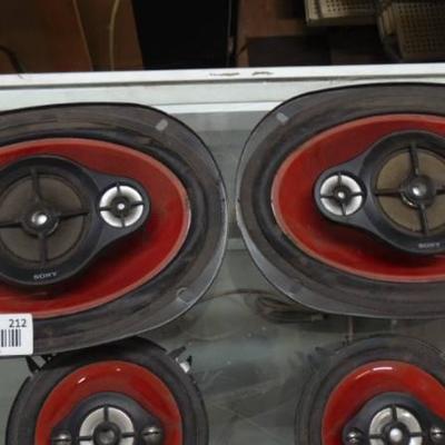 SONY Xplod 6x9 and 4 speaker set