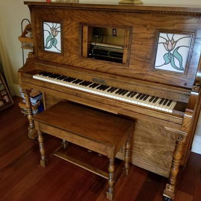 Shafer and Sons Player piano and dozens of rolls!
