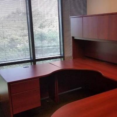 Beautiful Executive U-Shape Desks