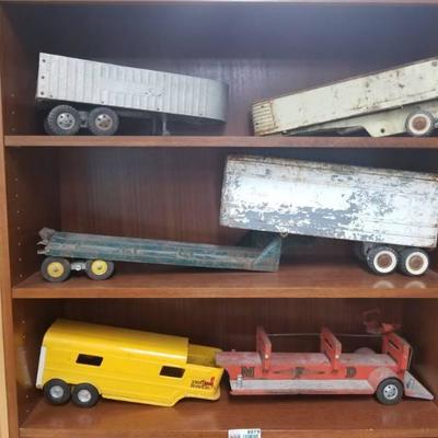 Lot of Tin Toy Truck Trailers