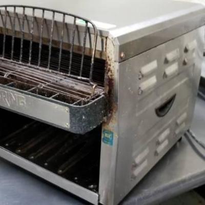 Waring conveyor toaster