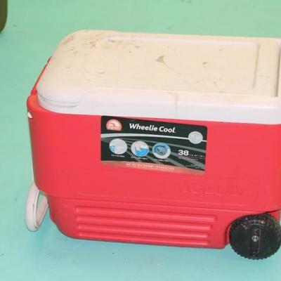 Igloo Cooler on Wheels