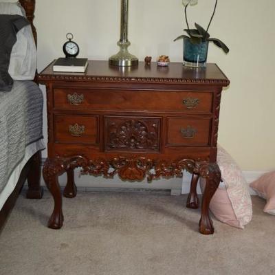Vintage Side Table, Lamp, & Home Decor
