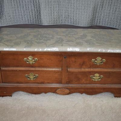 Hope Chest/Bench