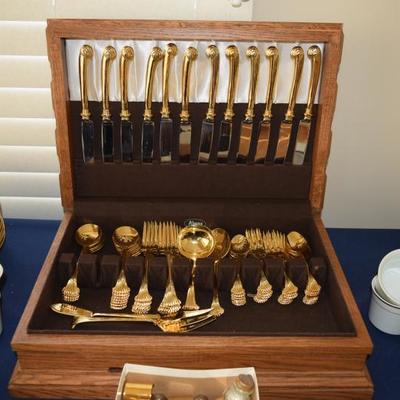 Gold William Adams Silverware Set